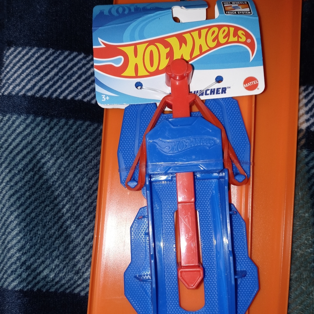 Toy - Picture 2 of 5